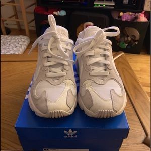 Adidas Yung-1 sneakers